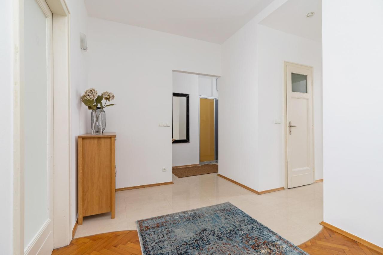 Slowacki Avenue Family Apartments Cracow By Noclegi Renters Krakov Exteriér fotografie