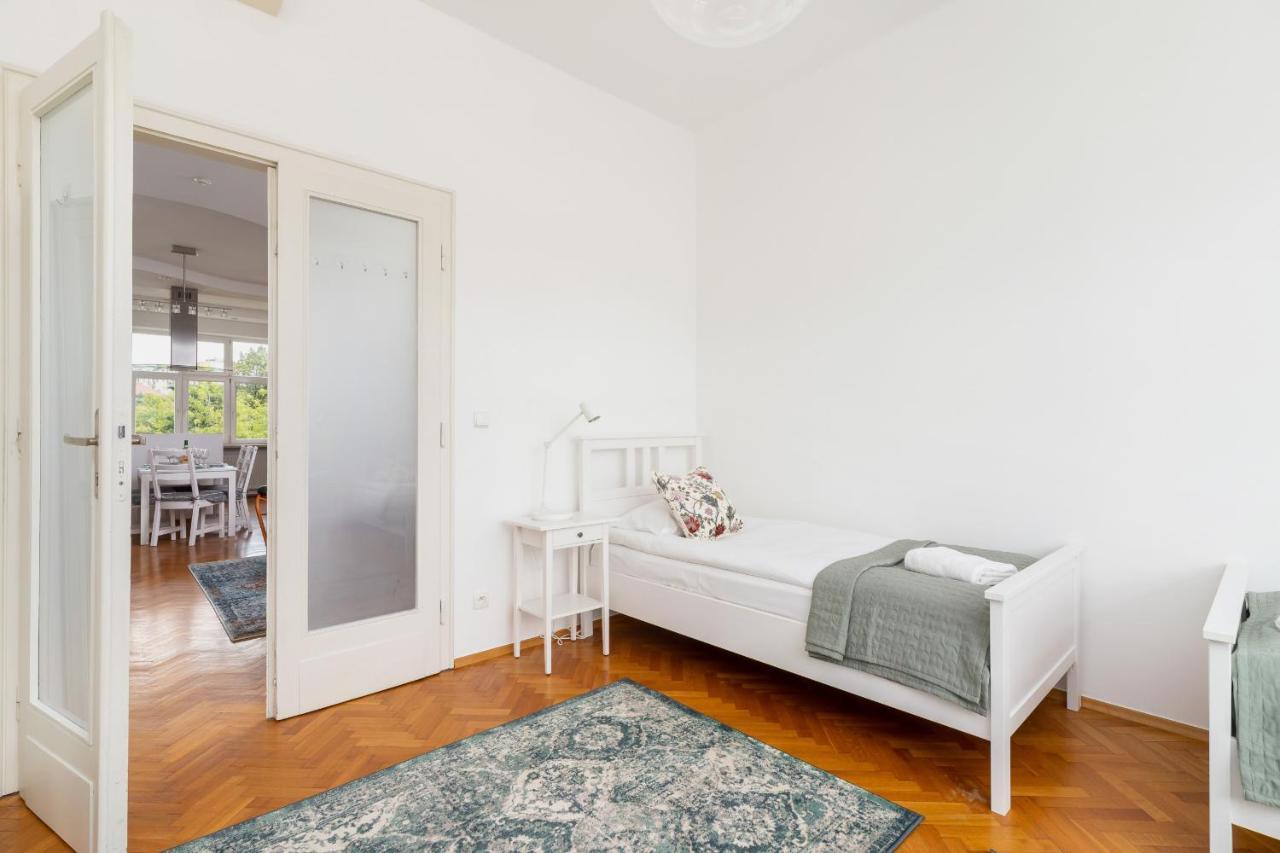 Slowacki Avenue Family Apartments Cracow By Noclegi Renters Krakov Exteriér fotografie