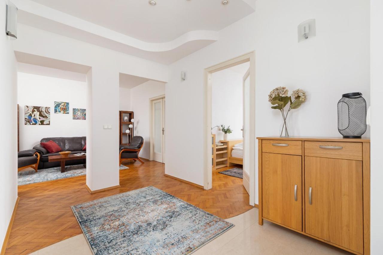 Slowacki Avenue Family Apartments Cracow By Noclegi Renters Krakov Exteriér fotografie
